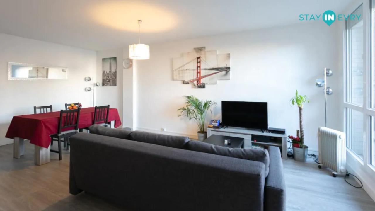 F4 Evry 2 Agora Apartment Courcouronnes Екстериор снимка
