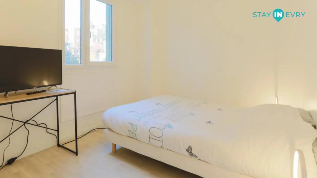 F4 Evry 2 Agora Apartment Courcouronnes Екстериор снимка